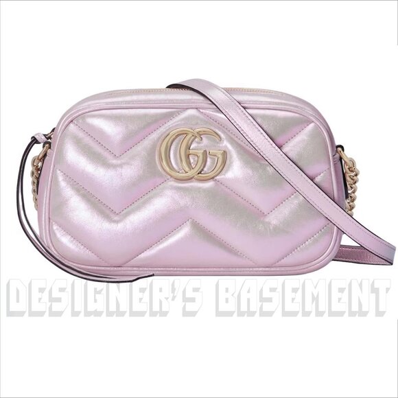 Set of 2 GUCCI bags: Strawberry Wristlet๐ & pink MARMONT Matelasse camera bag๐ - Picture 4 of 15